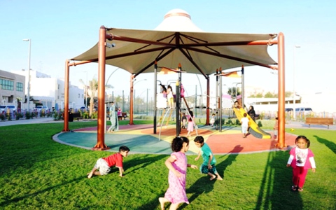 الصورة: الصورة: حدائق أحياء أبوظبي.. متنفس عائلي في الجوار
