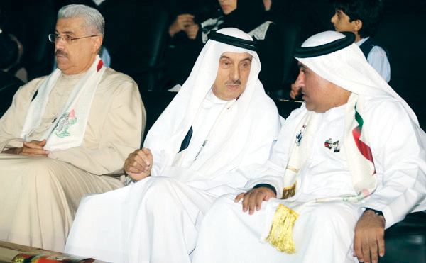 الصورة : قاسم سلطان وأحمد عيسى ومحمد فرج خلال حضورهم الاحتفال
