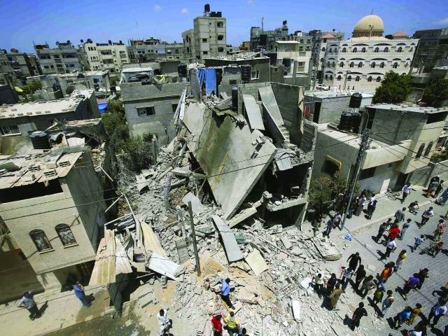 الصورة : العدوان الإسرائيلي على غزة سلسلة ممتدة من جرائم الحرب	أرشيفية