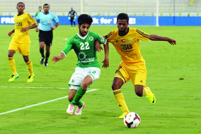 الصورة : Al Wasl Vs Al Shabab during (Arabian Gulf League) Football Match in Al Wasl Club October 19,2013  Photo By Mohan