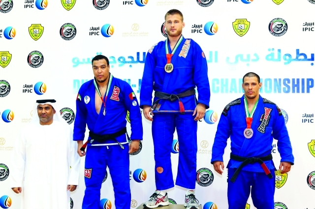 الصورة : فيصل الكتبي حل ثانياً في منافسات البطولة  	 البيان