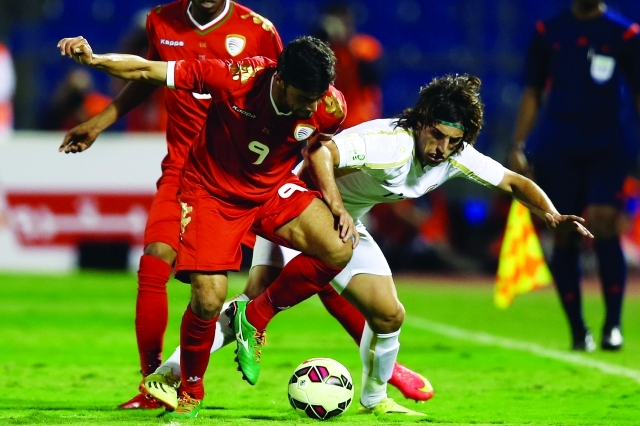 الصورة : خلال مباراة منتخب العراق مع منتخب عمان في بطولة كأس الخليج 22  بالرياض , نوفمبر 17 2014 تصوير سالم خميس