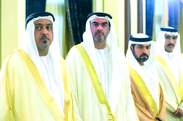 الصورة : سلطان ومحمد بن خليفة وحمدان بن مبارك وأحمد الزعابي