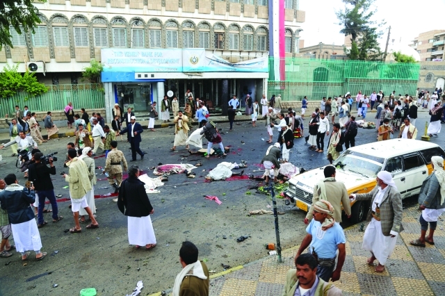 الصورة : العنف وتدني مستوى الحياة أصبحا المظهرين الأبرز في اليمن - أرشيفية