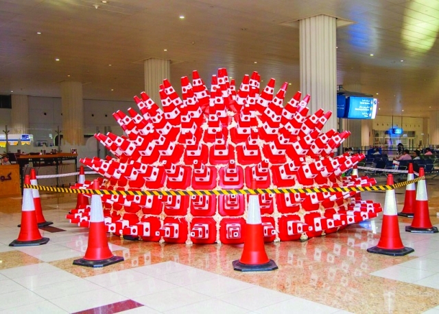 الصورة : المجسم تحفة فنية تستقطب اهتمام زوار دبي