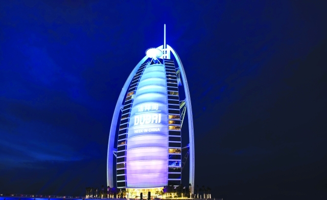الصورة : فندق برج العرب يحتفي بالعلاقات الإماراتية الصينية    -   من المصدر