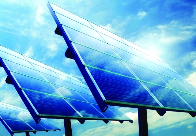 الصورة : الطاقة الشمسية أصبحت تخصصاً في الجامعات المصرية