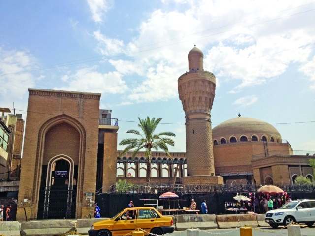 الصورة :  مسجد الخلفاء في بغداد