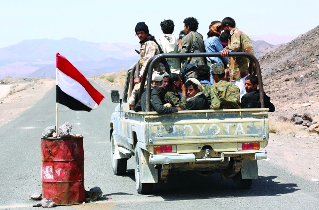الصورة : قوات الشرعية اليمنية في مأرب      ــ      رويترز