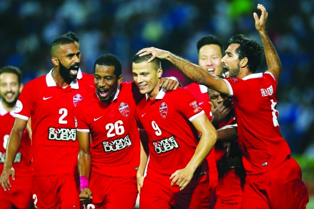شاهد الأهلي يهزم الهلال ويتأهل إلى نهائي أبطال آسيا الرياضي ملاعب الإمارات البيان