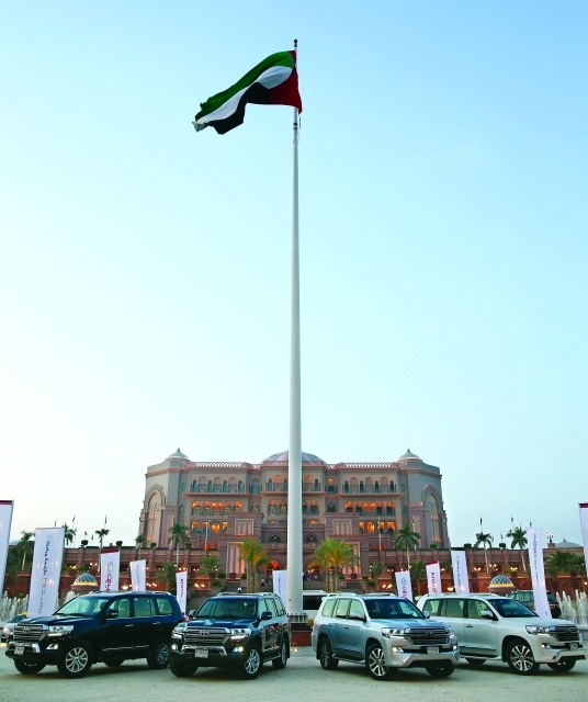 الصورة :  خلال فعالية إطلاق لاند كروزر بقصر الإمارات في أبوظبي  |  البيان