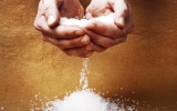الصورة: الصورة: تقليل استهلاك الملح يضر بمرضى السكري!