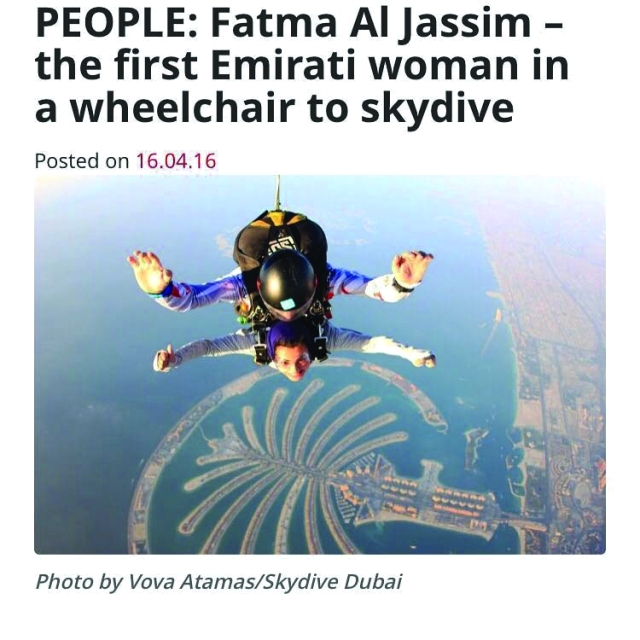 الصورة : فاطمة تقفز من الطائرة