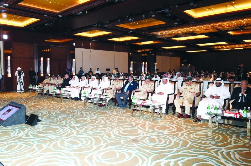 الصورة : ■ كبار الشخصيات في مقدمة حضور ملتقى حماية الدولي المنعقد في دبي