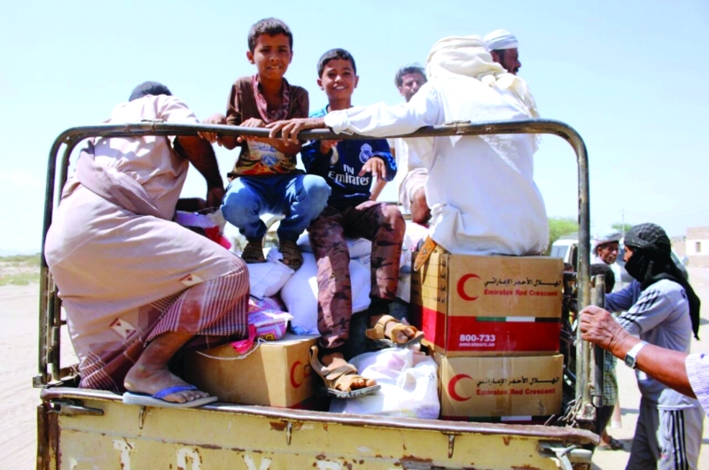 الصورة : ■ جانب من المساعدات التي قدمتها هيئة الهلال الأحمر الإماراتي  |  وام
