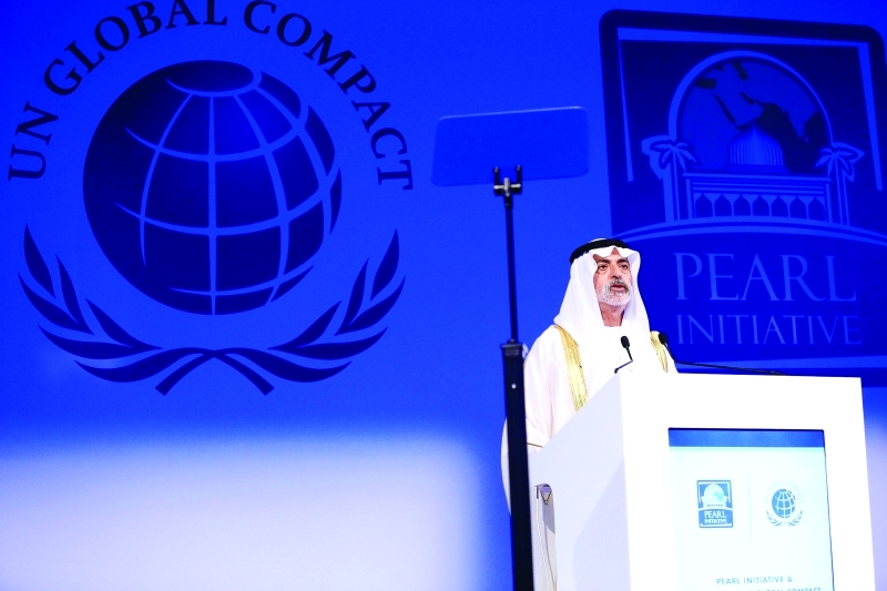 الصورة : Ⅶ نهيان بن مبارك يلقي الكلمة الافتتاحية لمنتدى مبادرة بيرل في دبي أمس  |  البيان