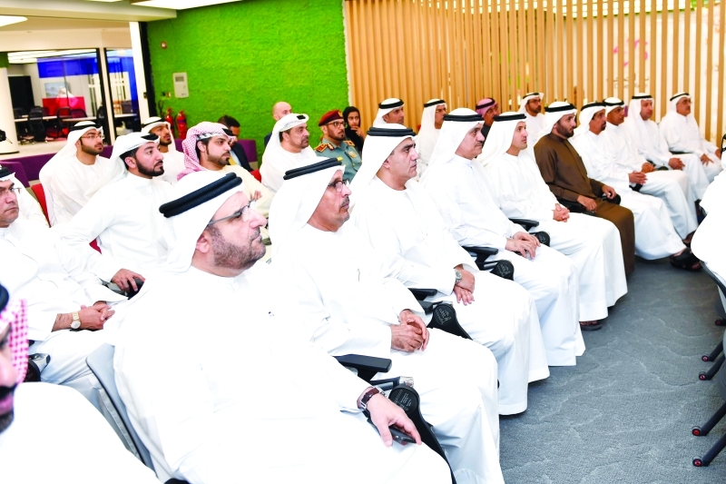 الصورة : مسؤولو الجهات الحكومية في دبي المعنية بتطبيق المبادرة