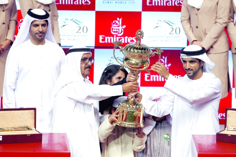 الصورة : خلال تتويج الشوط التاسع كأس دبي العالمي، مارس 28 2015 تصوير سالم خميس