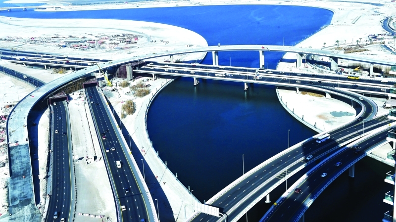 الصورة : Ⅶ  العمل على إنجاز الجسر يتم بوتيرة متسارعة