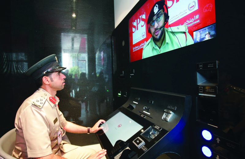 أول مركز شرطة ذكي في دبي يقدّم خدمة المعثورات إلكترونياً
