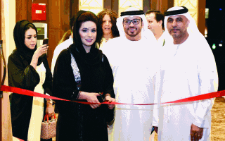 الصورة: الصورة: 70 عارضاً من المواهب الإماراتية بمعرض «البرشاء» في دبي