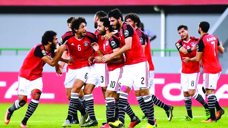 الصورة : المنتخب المصري يأمل في حجز بطاقة لدور الـ16 للمرة الأولى في تاريخه  |  البيان