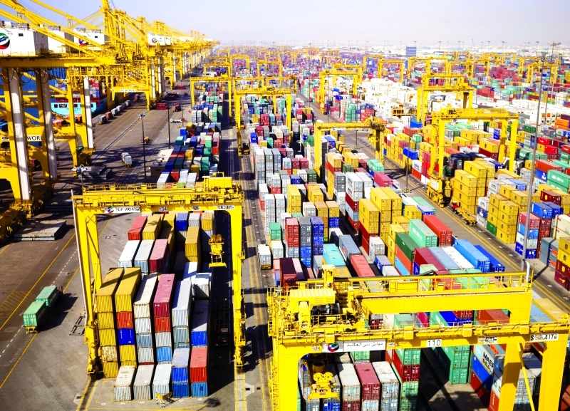 60 % حصة موانئ الإمارات من التجارة البحرية إلى دول «التعاون» - البيان