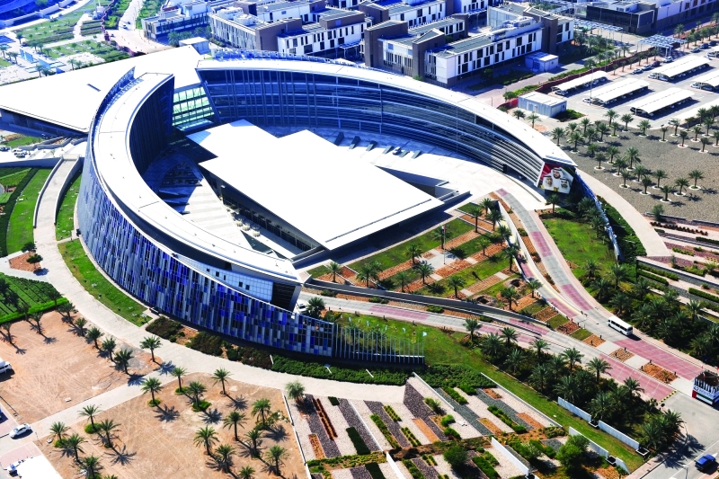 «علوم الفضاء» في جامعة الإمارات يواكب صناعة المسقبل - عبر الإمارات ...