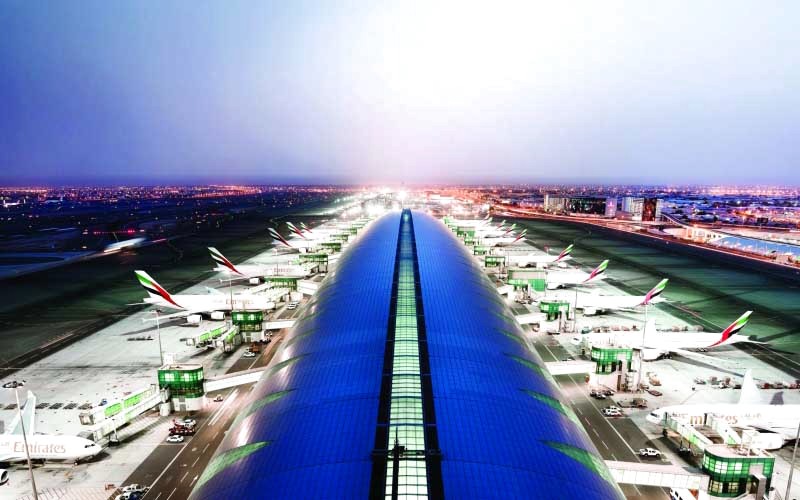 الصورة : تطور البنية التحتية ومواصلة الاستثمار اهم اسباب ريادة قطاع الطيران الاماراتي