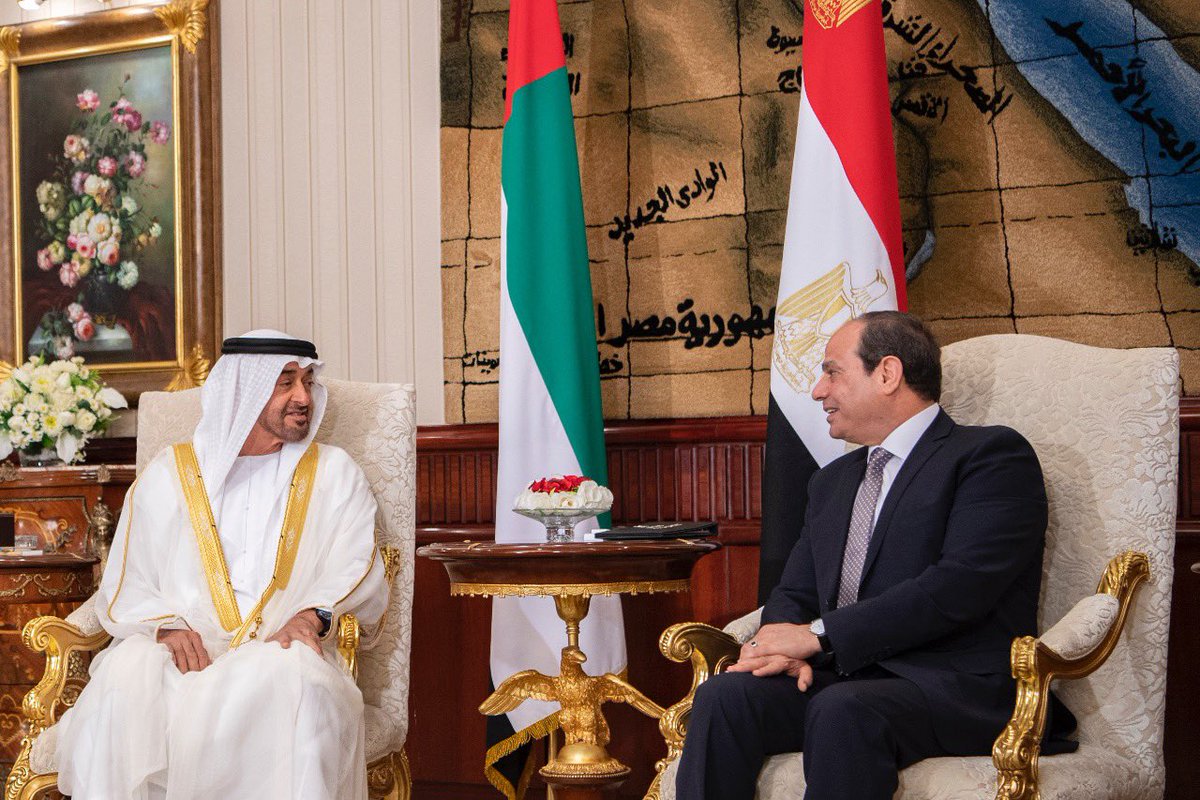 محمد بن زايد والرئيس المصري يبحثان تعزيز العلاقات الأخوية