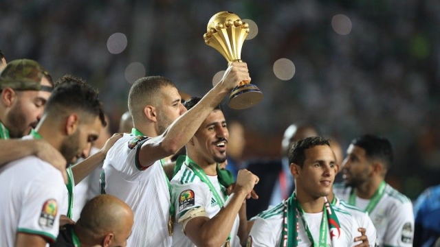 بوادر أزمة في الكرة الجزائرية بعد التتويج بكأس إفريقيا - البيان
