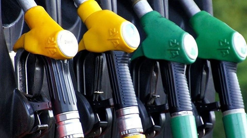 السعودية تخفض أسعار البنزين البيان