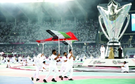 الصورة: الصورة: «الإمارات 2019» أفضل نسخة آسيوية.. واستاد آل مكتوم يرتدي ثوباً جديداً
