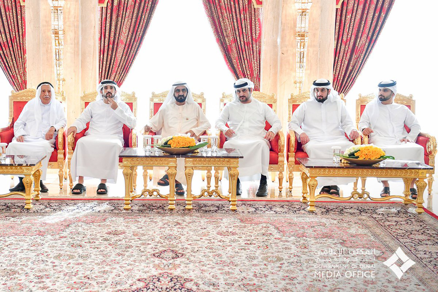 Развлечение шейхов. Дворец шейха Мухаммеда в Дубае. Шейх Палас Дубай. Правитель ОАЭ 2022.