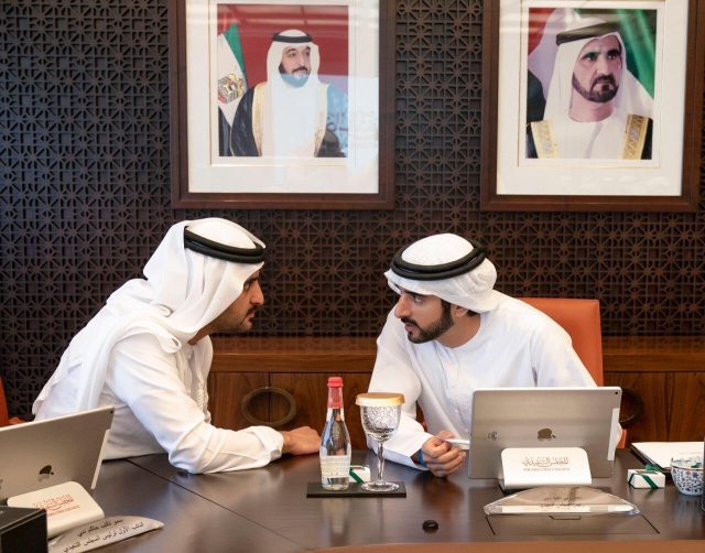 حمدان بن محمد يصدر قراراً بإلغاء رسوم بعض الخدمات الحكومية في دبي - البيان