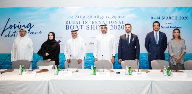 800 شركة تعرض 450 قارباً في دبي - البيان