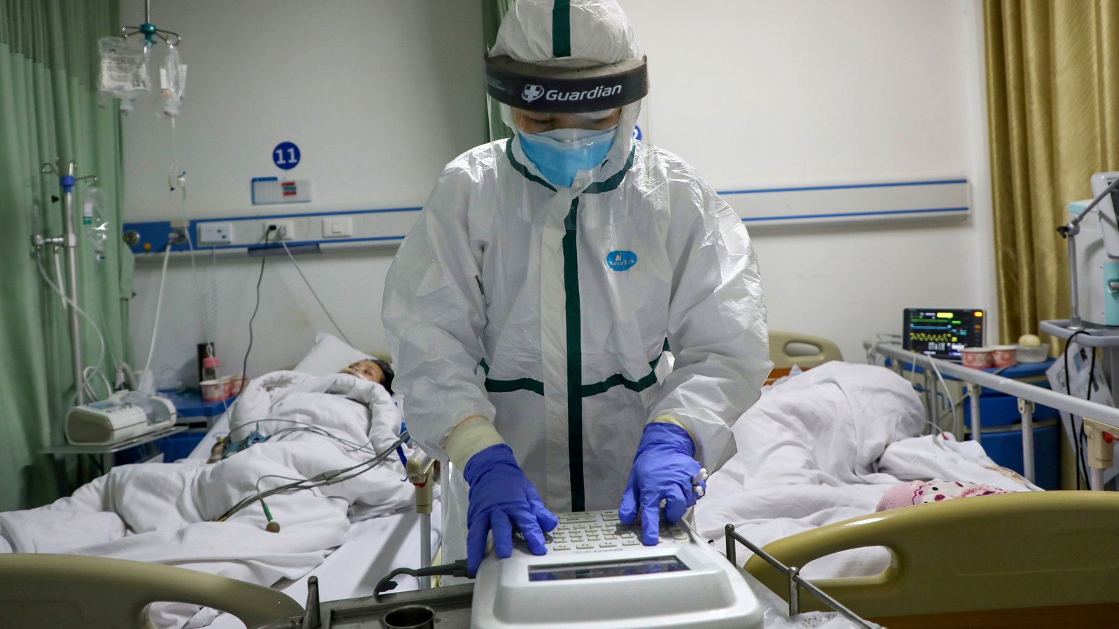 صورة أطباء يكتشفون “تأثيرا غامضا” لفيروس كورونا