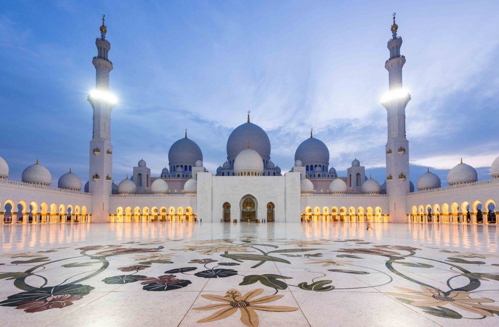 جامع الشيخ زايد الكبير يطلق جولاته الثقافية عن بعد عبر الإمارات