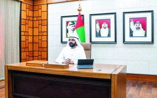 تنفيذاً لتوجيهات محمد بن راشد.. حمدان بن محمد يعتمد عودة العمل في مكاتب دوائر حكومة دبي بنسبة 50 % الأحد المقبل
