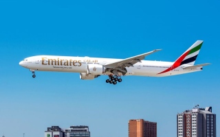 بالصور.. "طيران الإمارات" تتطلع لإعادة ربط دبي بالعالم