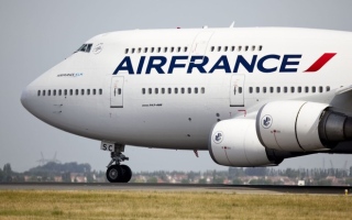 وزير النقل الفرنسي: تأميم مؤقت لشركات الطيران