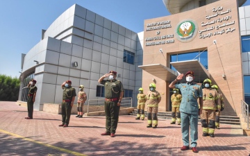 الصورة: الصورة: مراكز الدفاع المدني في دبي تحتفي بيوم العلم