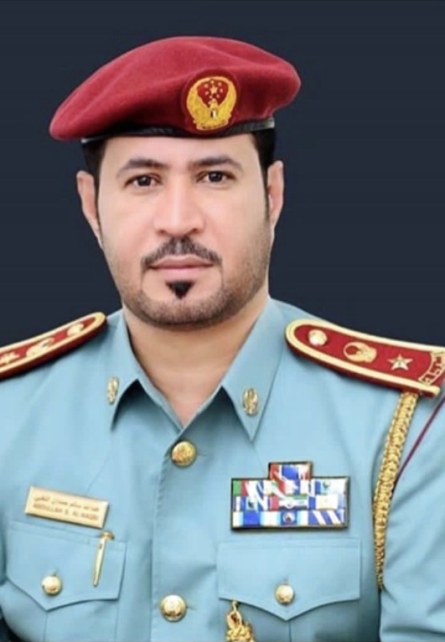 صورة شرطة الشارقة «تخالف» قائدي المركبات بالورود! – عبر الإمارات – أخبار وتقارير