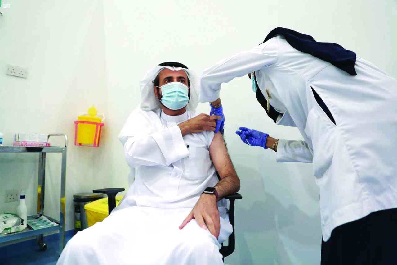 Работать в саудовской аравии. Саудовская Аравия доктор. Саудовская Аравия больница. Врачи Саудовской Аравии.