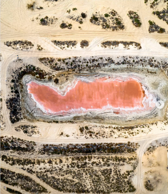 صورة «البحيرة الوردية» جوهرة مخفية في رأس الخيمة – الاقتصادي – سياحة وسفر