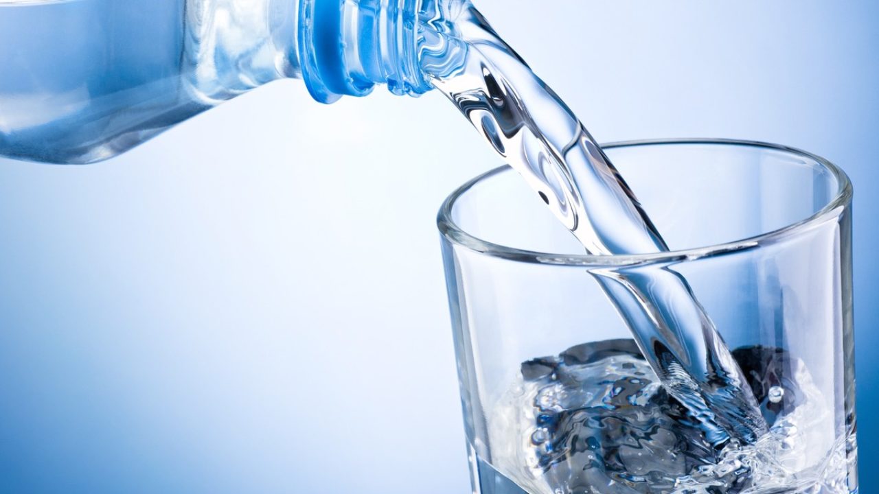 ماذا يحدث لجسمك إذا أهملت شرب الماء؟