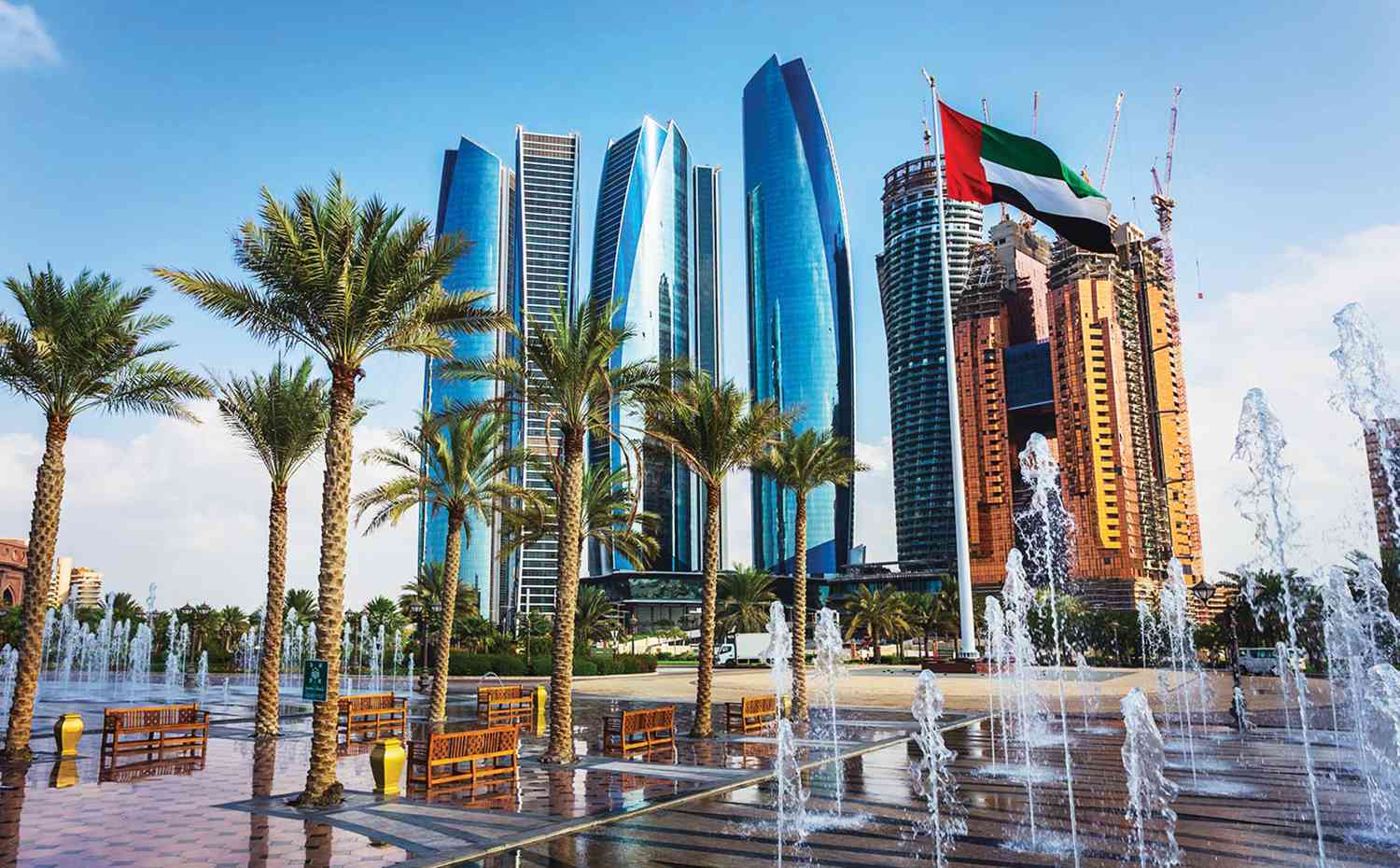 صورة أبوظبي تطلق إجراءات جديدة للحصول على الإقامة الذهبية للأطباء – الإمارات – اخبار وتقارير
