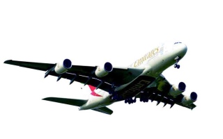«طيران الإمارات» أول ناقلة تطبق جواز سفر «إياتا» عبر القارات الست