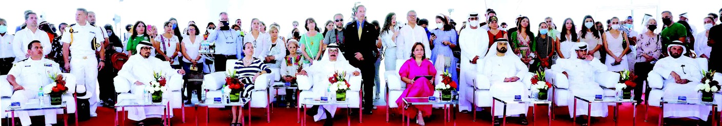 الصورة : » سلطان بن سليم والحضور خلال حفل استقبال السفينة المكسيكية | من المصدر
