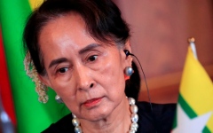 الصورة: الصورة: الحكم بسجن زعيمة بورما السابقة أربع سنوات